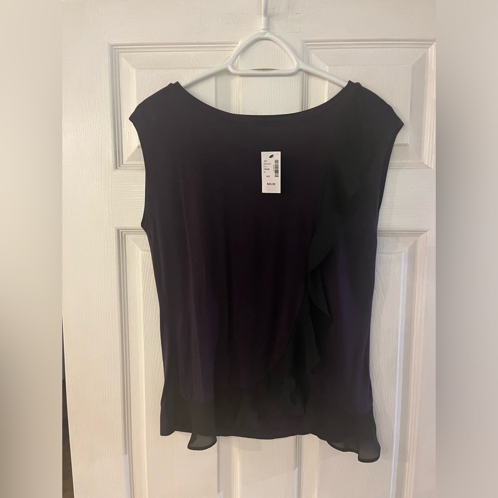 RW&CO. Black Short Sleeve Ruffle Front Blouse